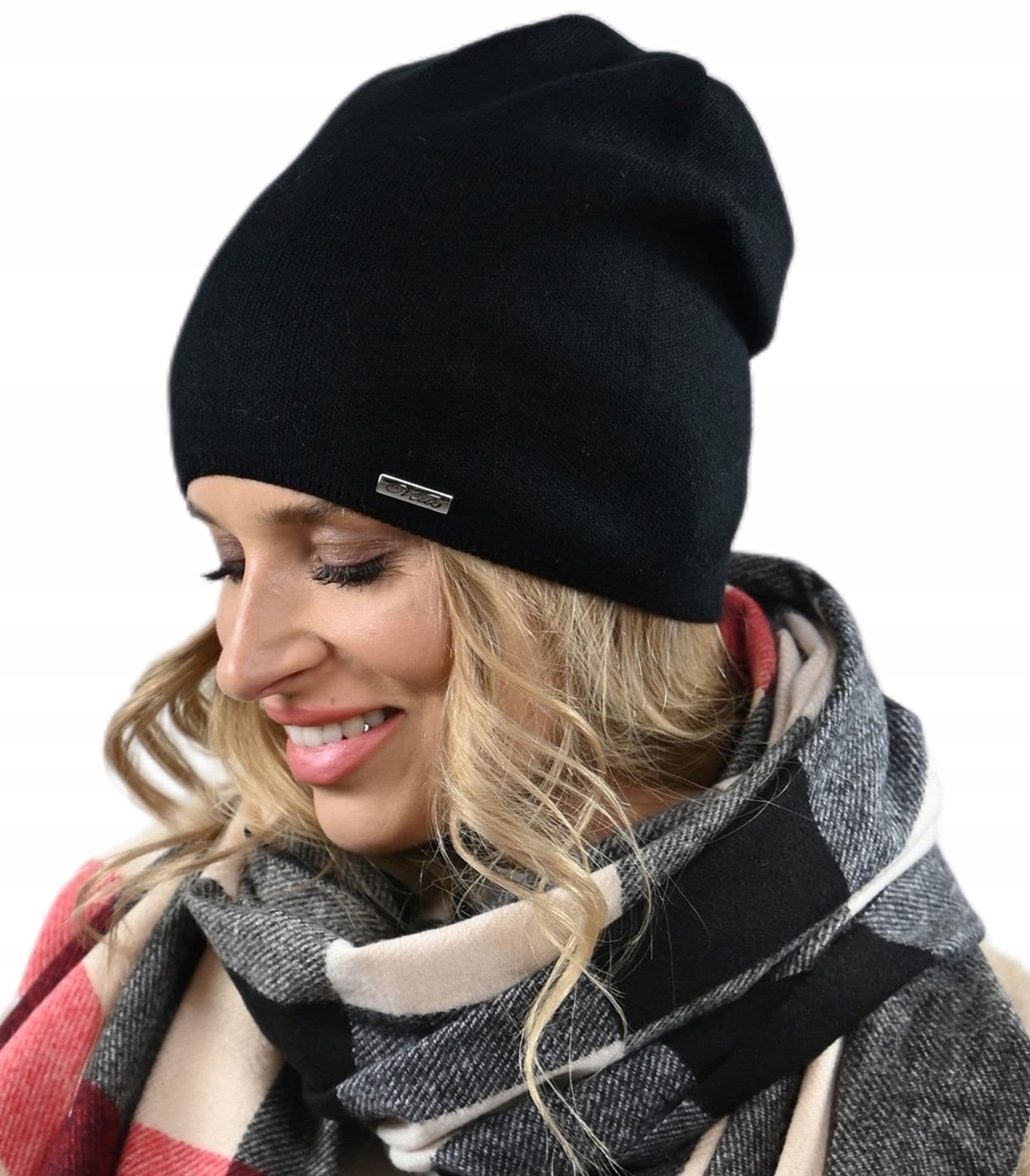 Czarna Damska CZAPKA podpinana jesień zima kobieca rozmiar uniwersalny V3