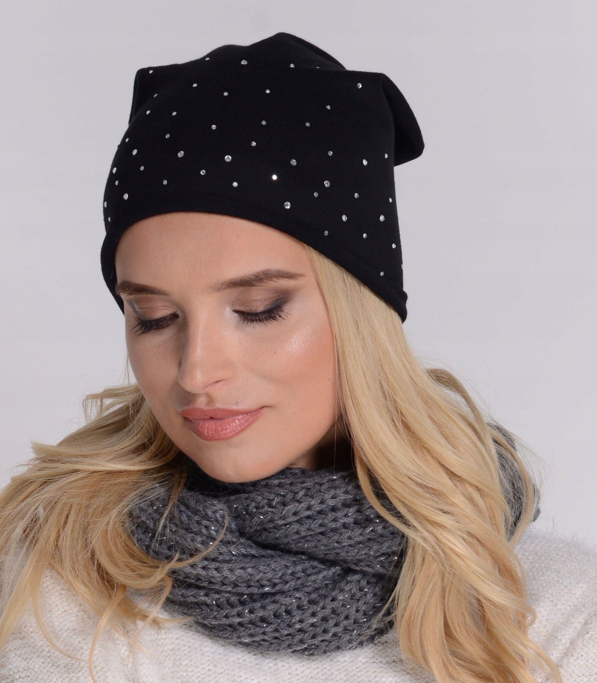 Klasyczna CZAPKA damska z bawełny przejściowa BEANIE Cyrkonie Czarna
