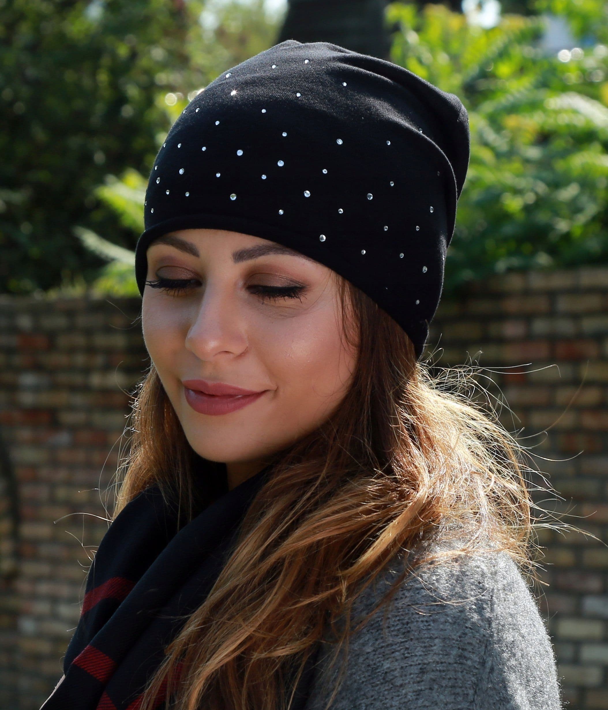 Klasyczna CZAPKA damska z bawełny przejściowa BEANIE Cyrkonie Czarna