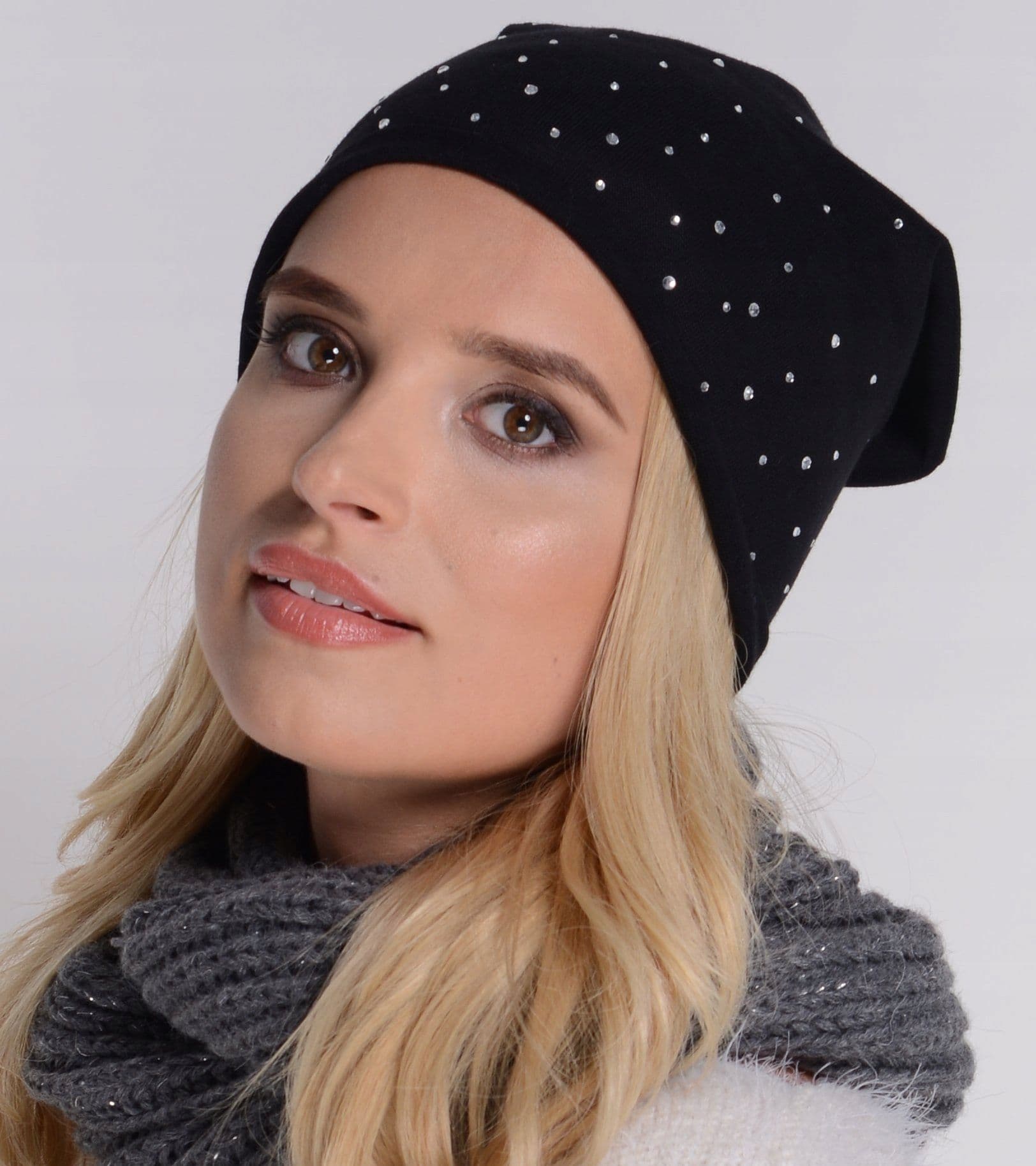 Klasyczna CZAPKA damska z bawełny przejściowa BEANIE Cyrkonie Czarna