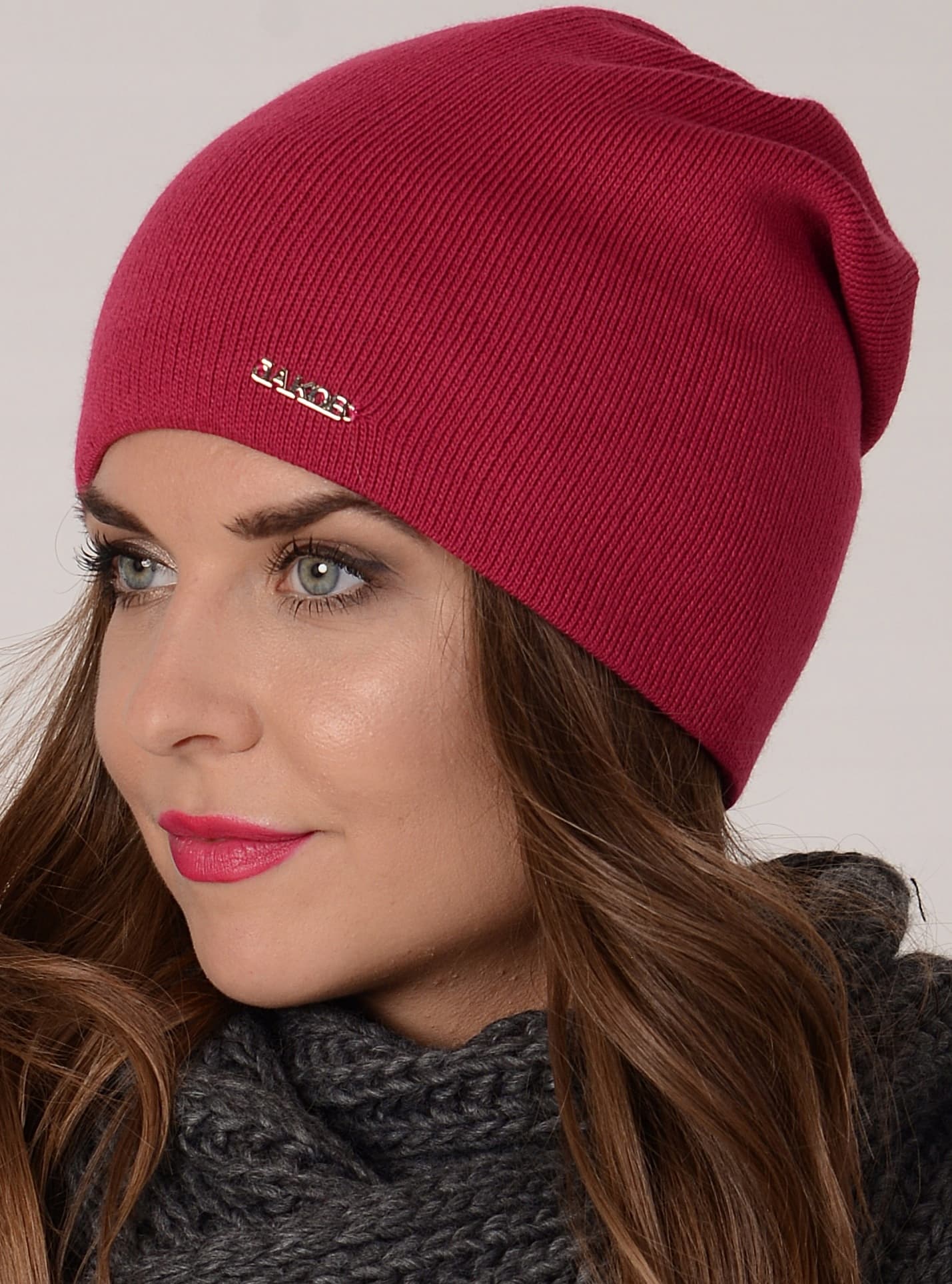 Podpinana czapka damska smerfetka beanie J6