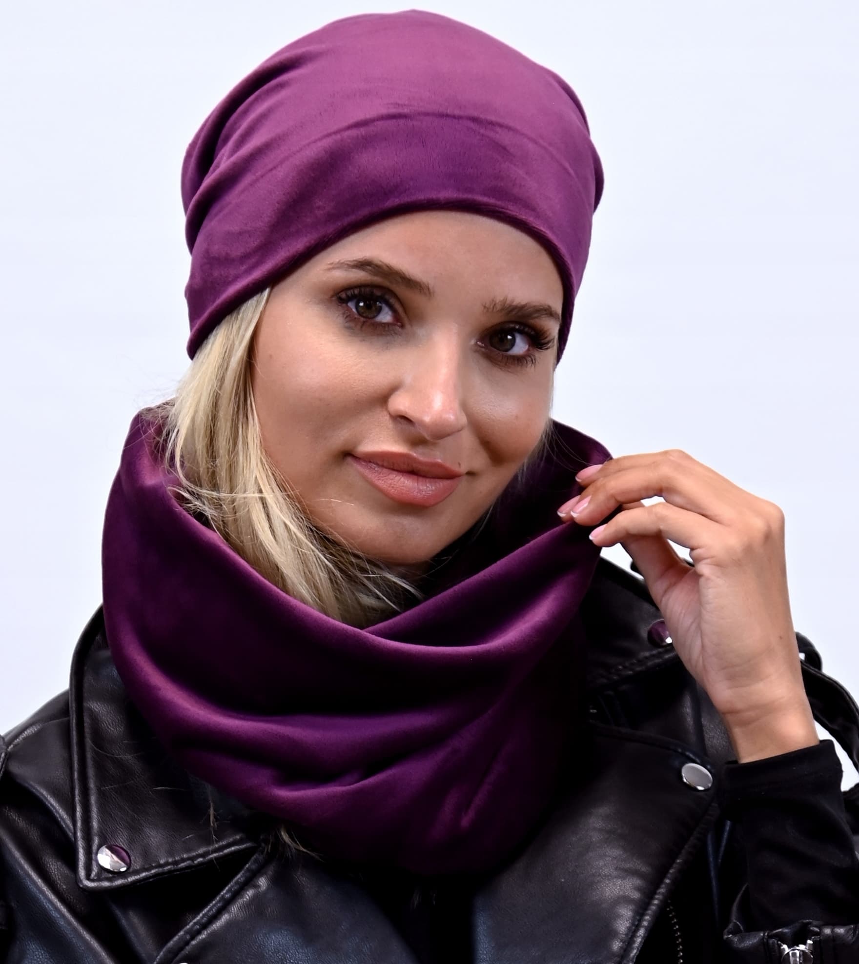 Fioletowy komplet zestaw damski Czapka komin Wz11