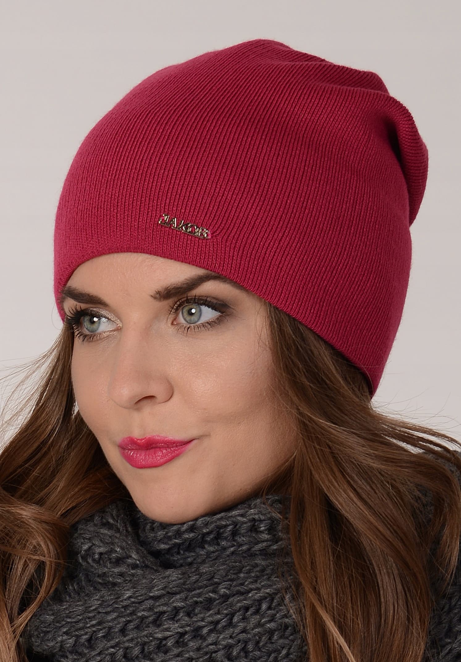 Podpinana czapka damska smerfetka beanie J6