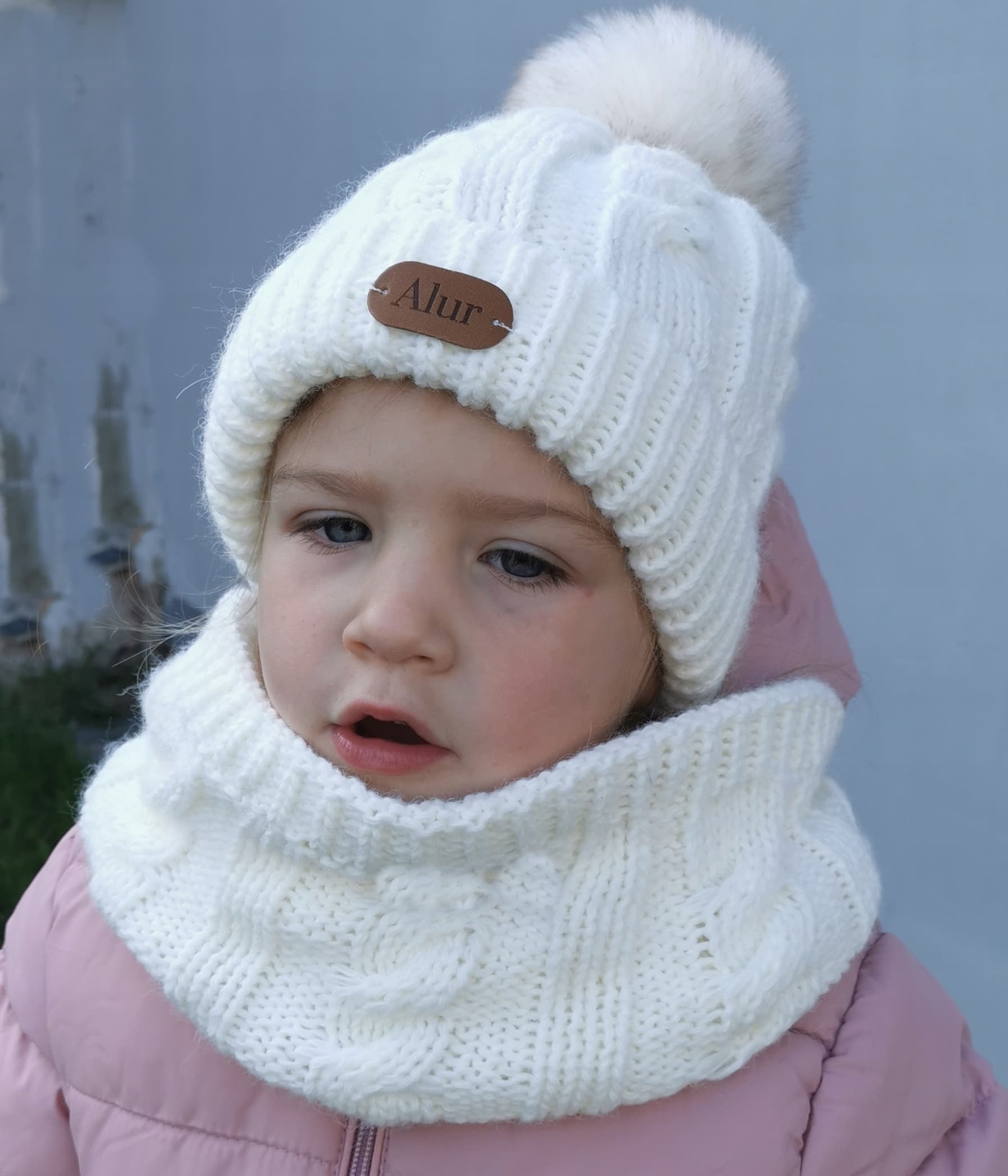 CZAPKA KOMIN RĘKAWICZKI KOMPLET DZIECIĘCY CIEPŁY NA ZIMĘ MODNY POMPON A1