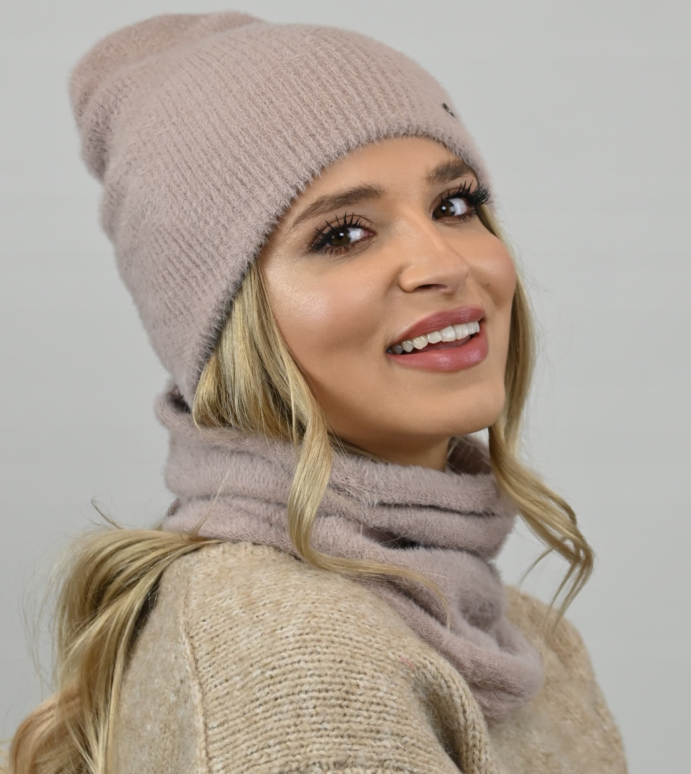 Czapka Damska Ciepła zimowa Beanie dwuwarstwowa uniwersalna modna prążek