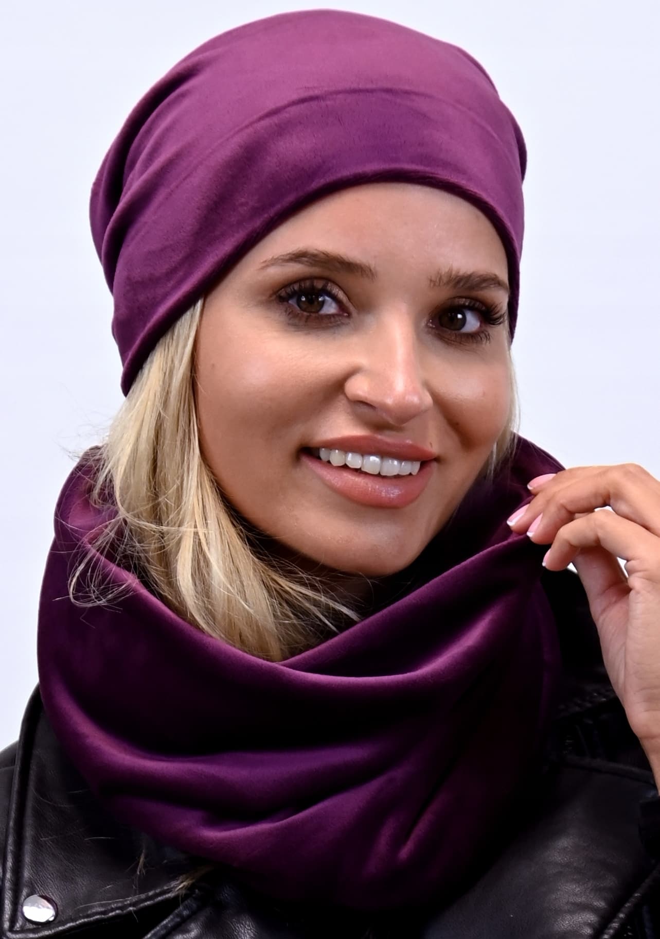 Fioletowy komplet zestaw damski Czapka komin Wz11