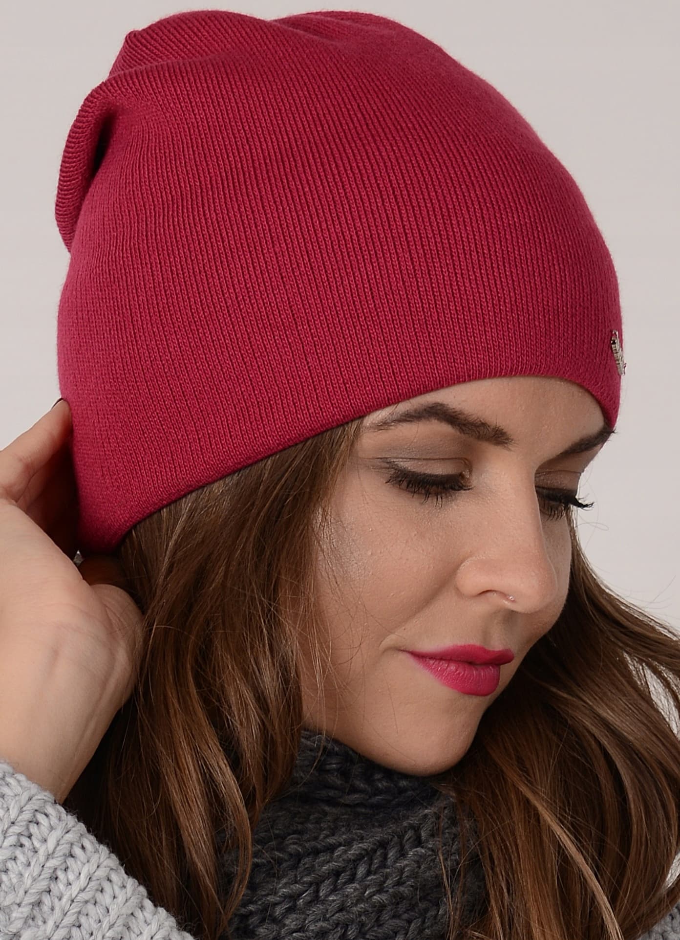 Podpinana czapka damska smerfetka beanie J6
