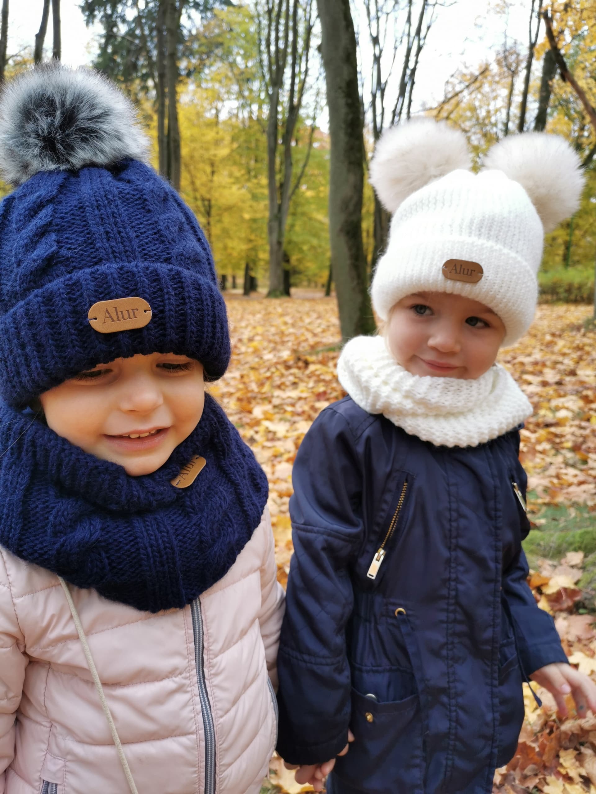 Granatowy komplet zimowy czapka i komin 2-15 LAT